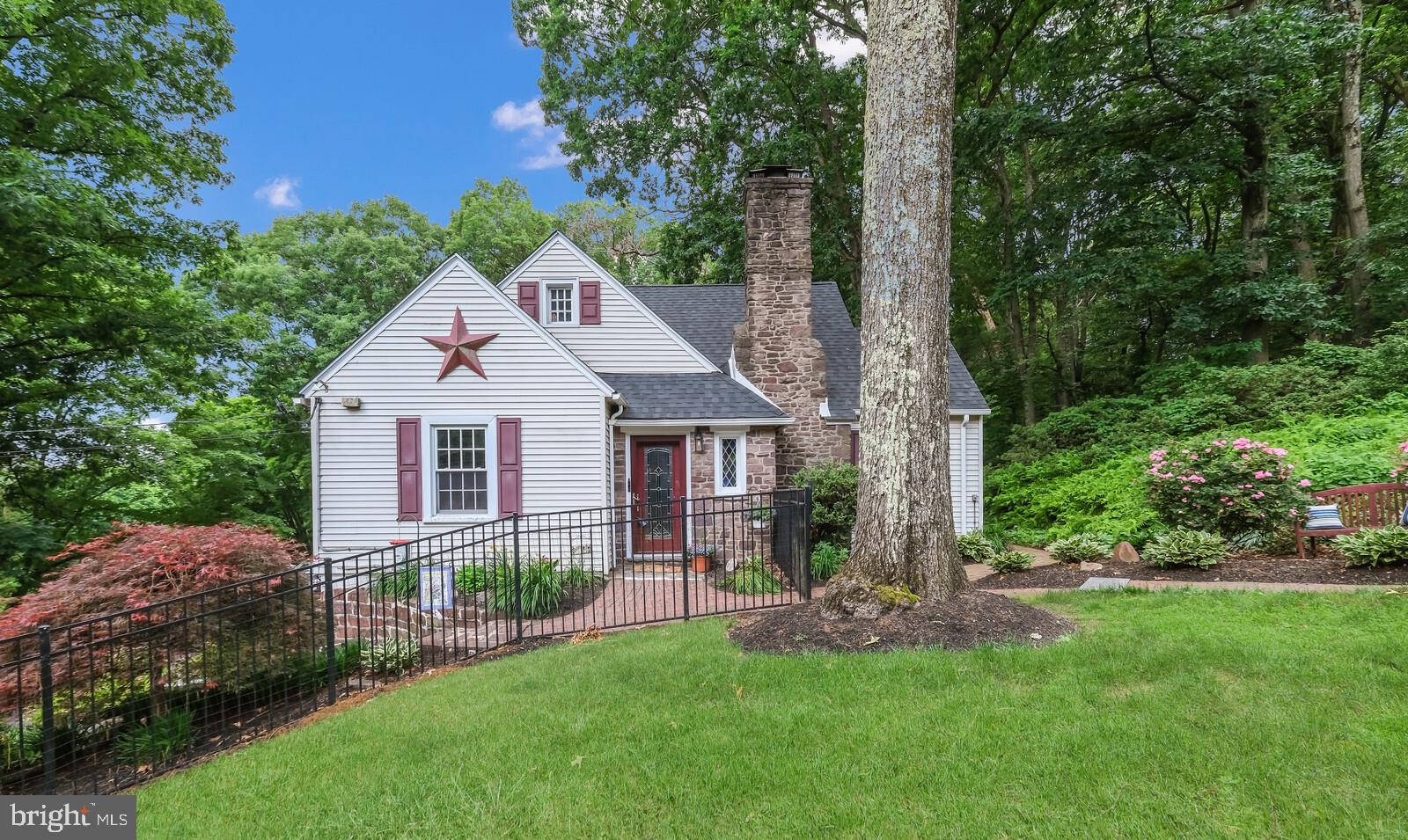 542 Swamp Road Doylestown, PA 18901 - Photo 6 of 37 Gallery Image 6