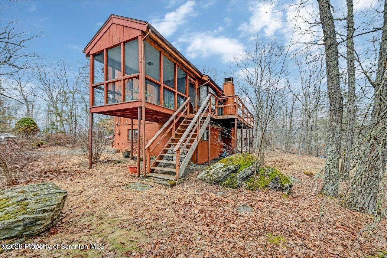 107 Rimrock Lane Hawley, PA 18428 - Photo 3 of 19 r4