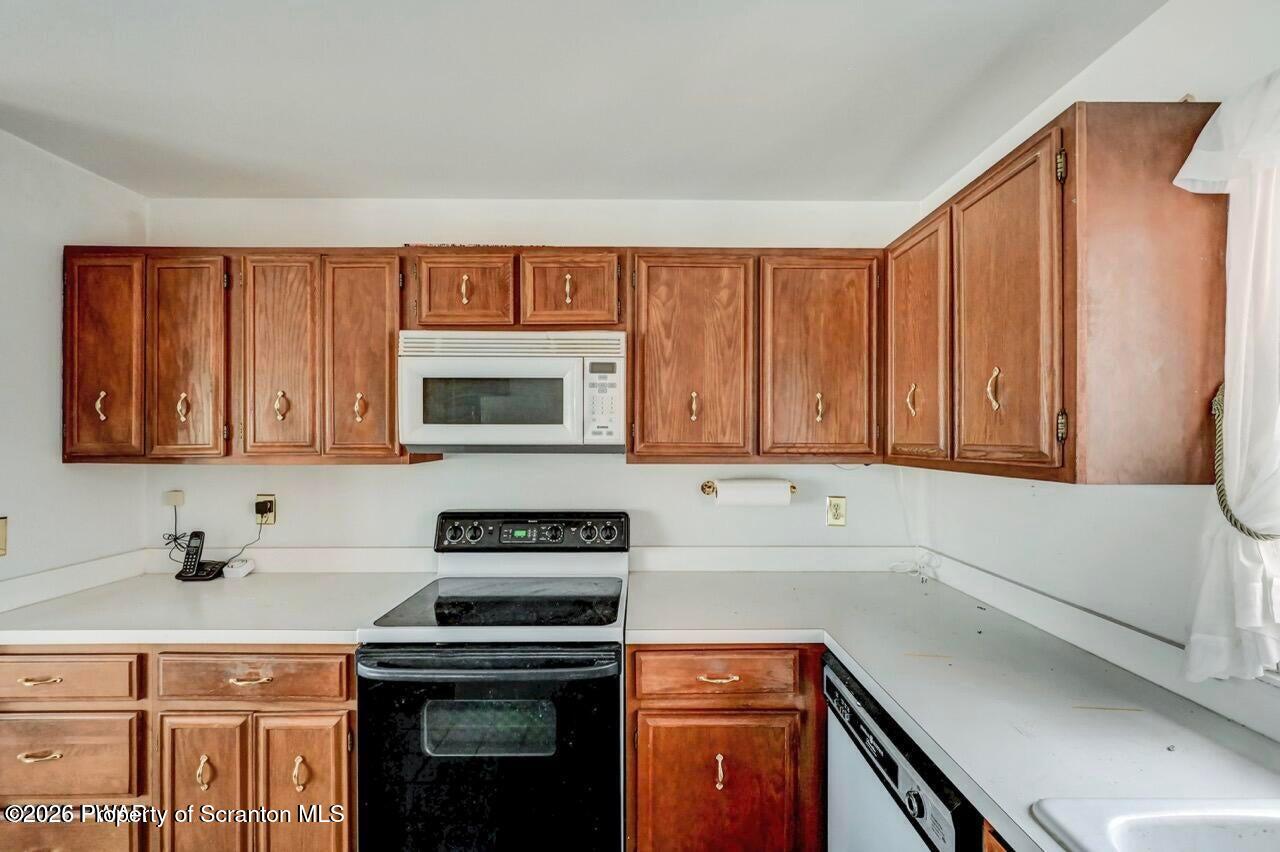 107 Rimrock Lane Hawley, PA 18428 - Photo 8 of 19 r9