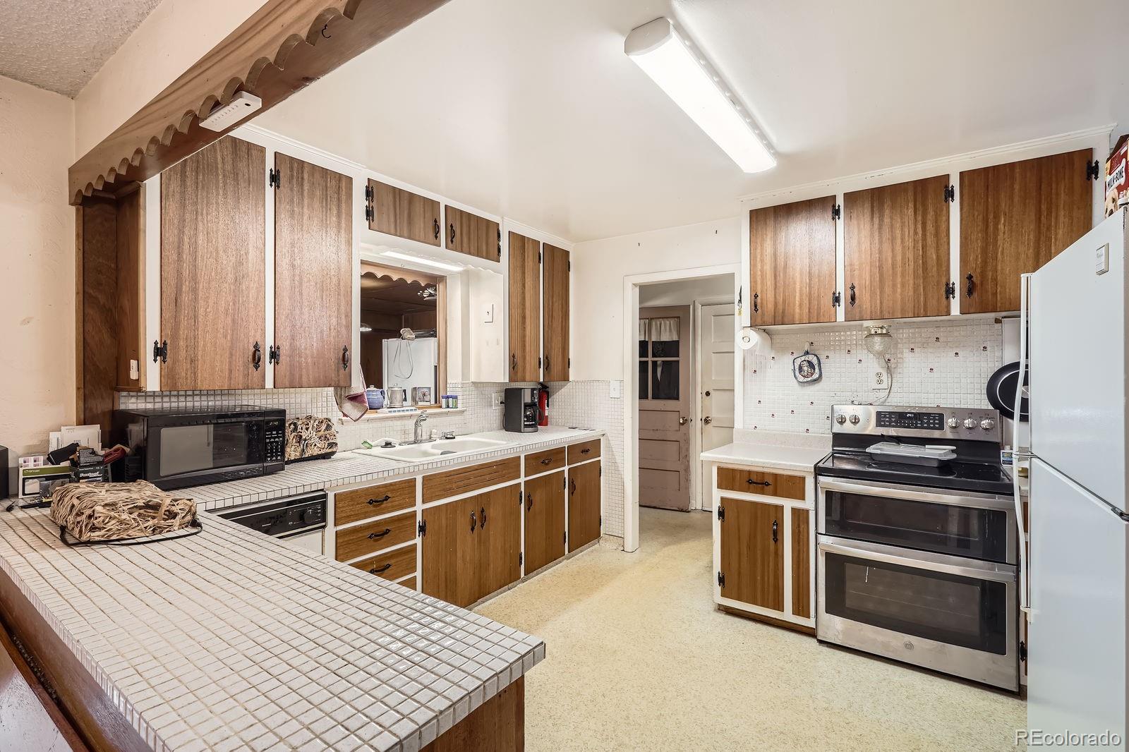 4585 Garrison Street Wheat Ridge, CO 80033 - Photo 12 of 29 Gallery Image 12