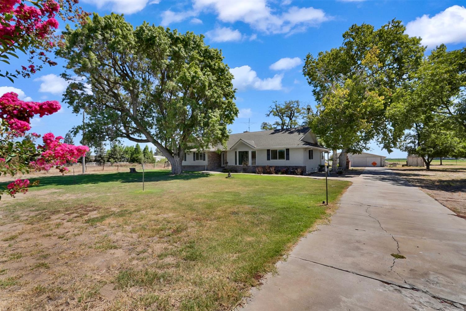1706 North Washington Road Turlock, CA 95380 - Photo 2 of 70 Gallery Image 2