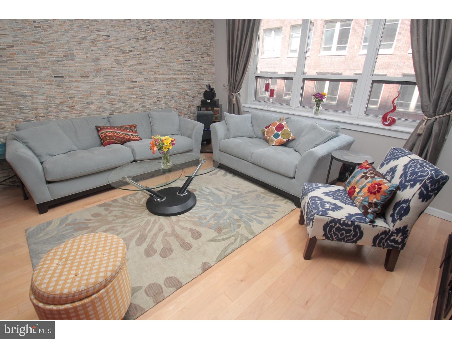 1425 Locust Street, Unit 5F Philadelphia, PA 19102 - Photo 3 of 25