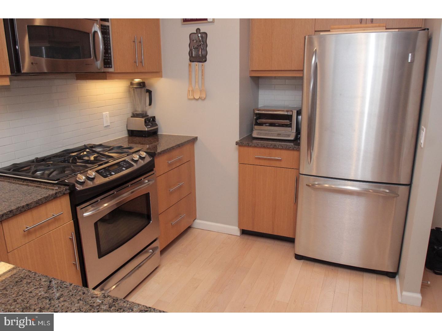1425 Locust Street, Unit 5F Philadelphia, PA 19102 - Photo 5 of 25