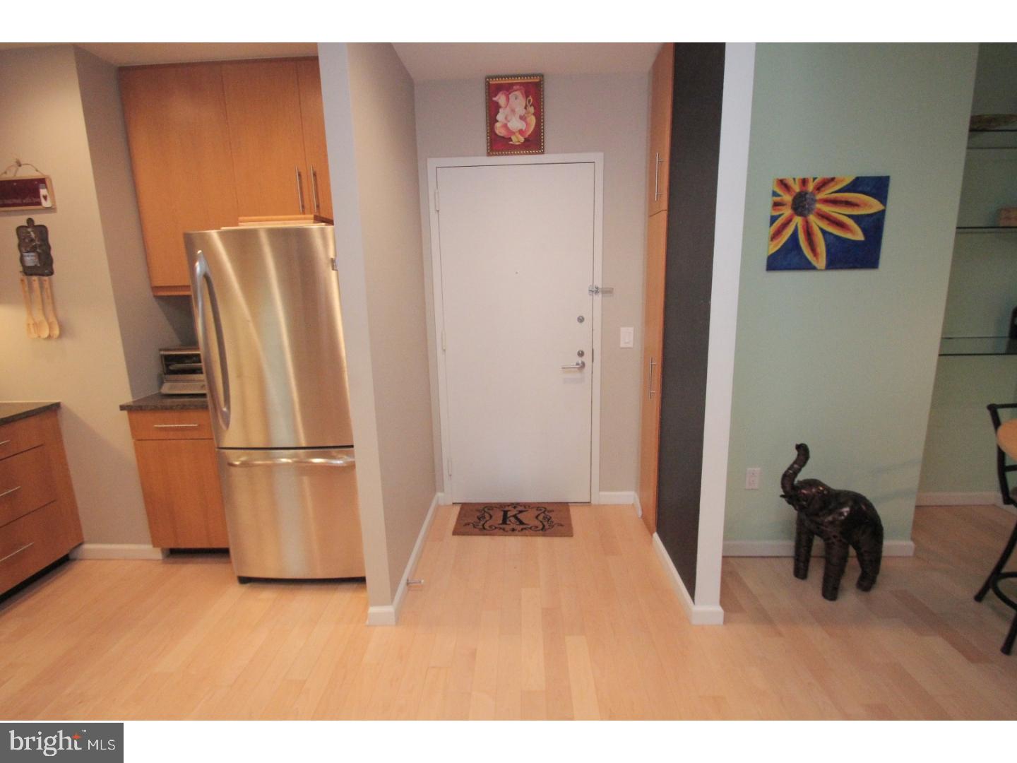 1425 Locust Street, Unit 5F Philadelphia, PA 19102 - Photo 6 of 25