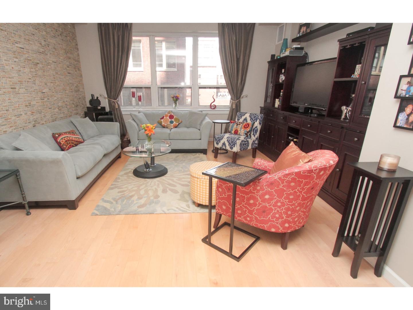 1425 Locust Street, Unit 5F Philadelphia, PA 19102 - Photo 8 of 25