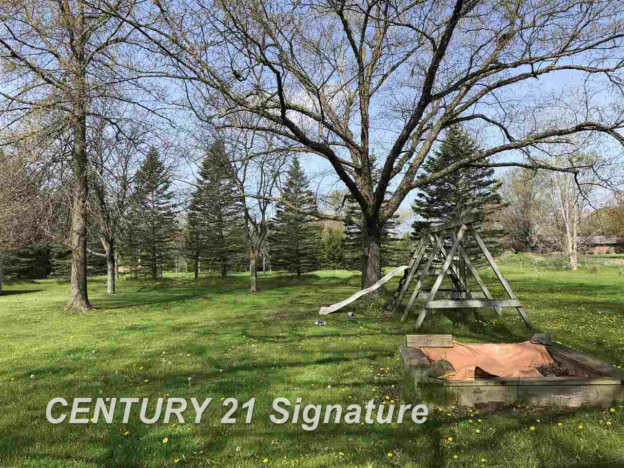 6155 North Seymour Road Flushing, MI 48433 - Photo 9 of 21