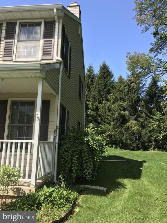 23 Greythorne Road Lancaster, PA 17603 - Photo 12 of 16 Gallery Image 12
