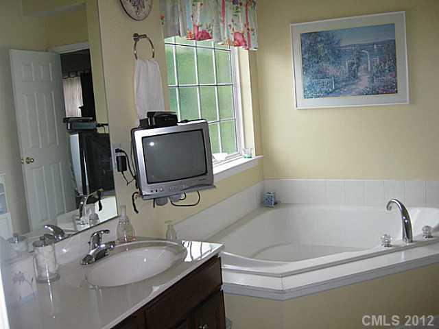 627 Winding Branch Road Rock Hill, SC 29732 - Photo 9 of 16 Gallery Image 9