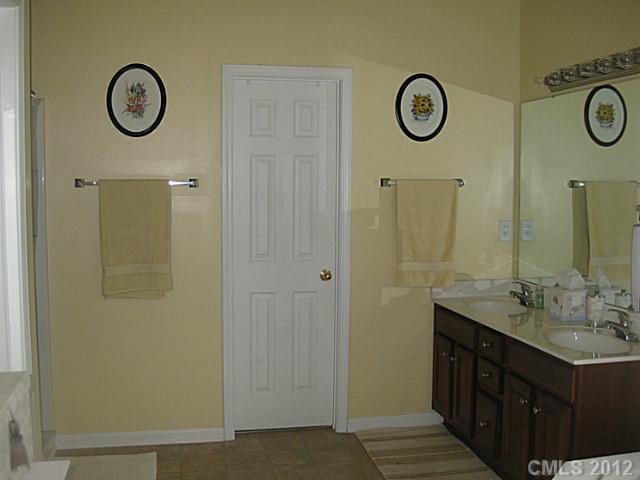 627 Winding Branch Road Rock Hill, SC 29732 - Photo 10 of 16 Gallery Image 10