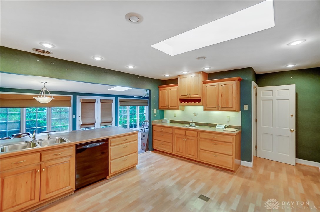 3451 Westbury Road Kettering, OH 45409 - Photo 13 of 58