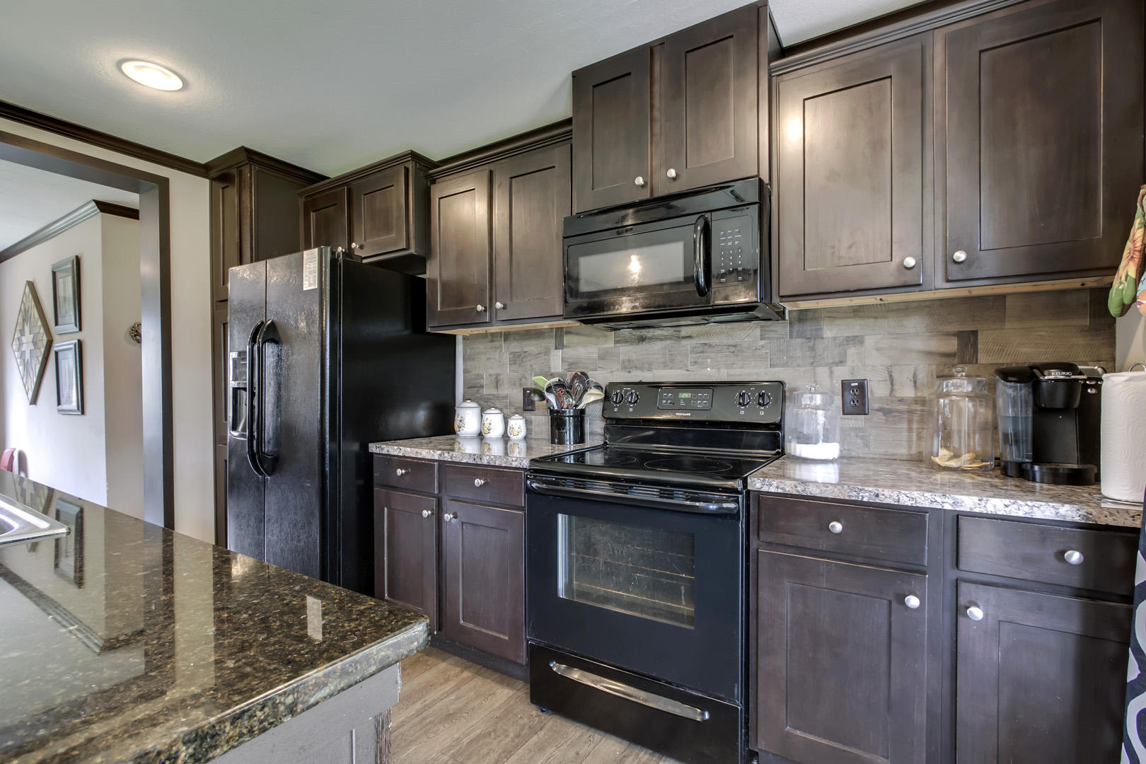 325 Henry Bidwell Road Decatur, TN 37322 - Photo 11 of 36 11_HenryBidwellLane_325_Kitchen03