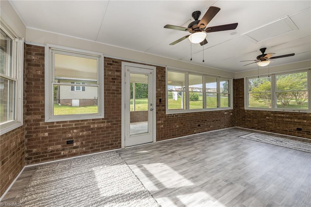 345 Koontz Road Lexington, NC 27295 - Photo 18 of 27 Sunroom