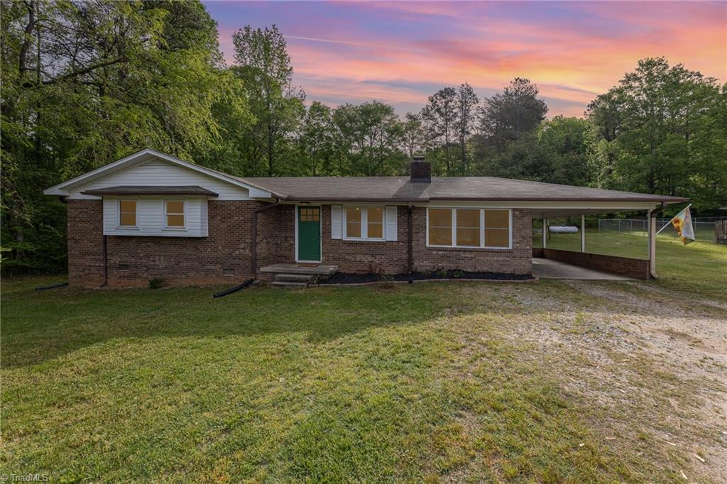 345 Koontz Road Lexington, NC 27295 - Photo 3 of 27