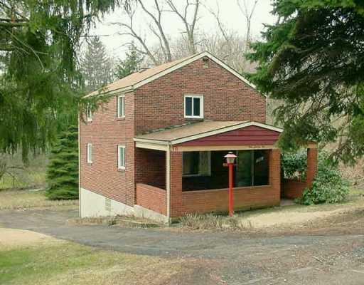 971 McNeilly Road Mt. Lebanon, PA 15226 - Photo 1 of 8 Exterior Front.