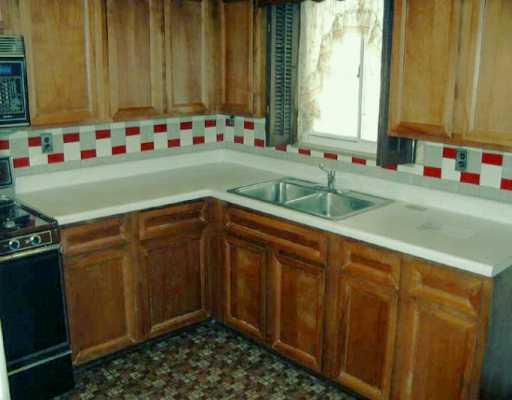 971 McNeilly Road Mt. Lebanon, PA 15226 - Photo 4 of 8 Kitchen.