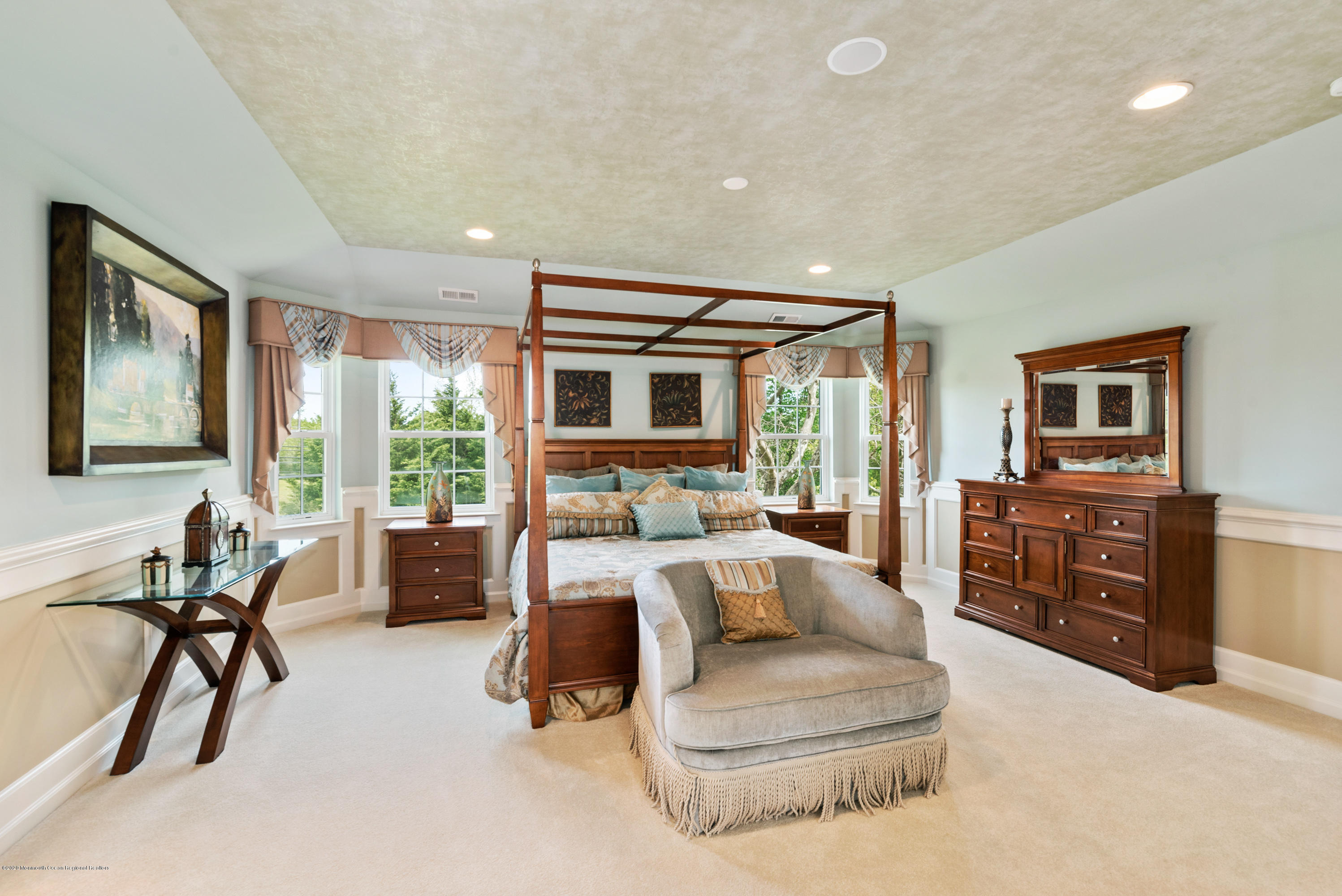 1 Bellagio Road Jackson, NJ 08527 - Photo 19 of 48 a living room with furniture and a flat screen tv with wooden floor