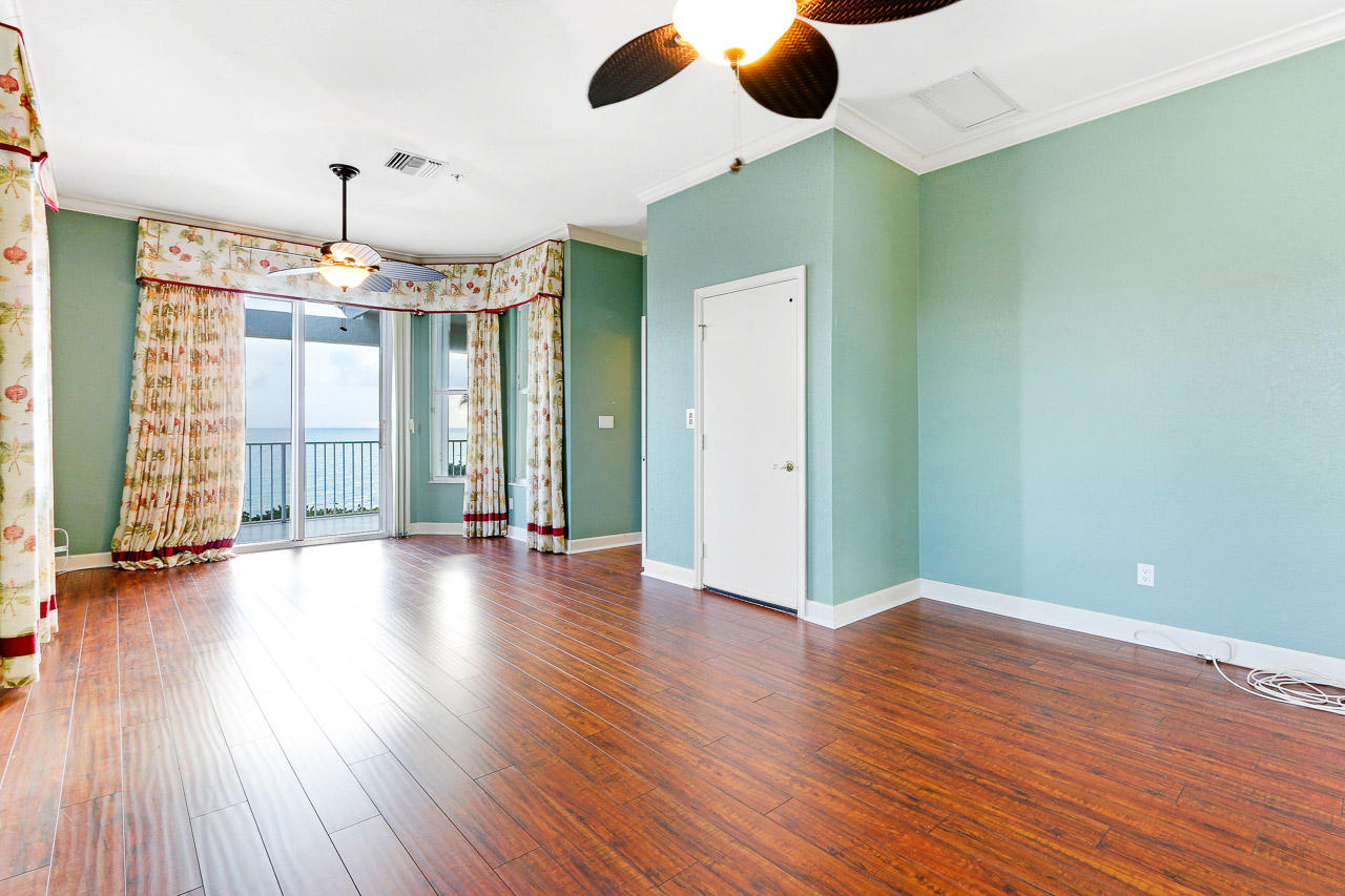 125 Ocean Key Way Jupiter, FL 33477 - Photo 11 of 37 125 Ocean Key Way Jupiter FL-print-016-9
