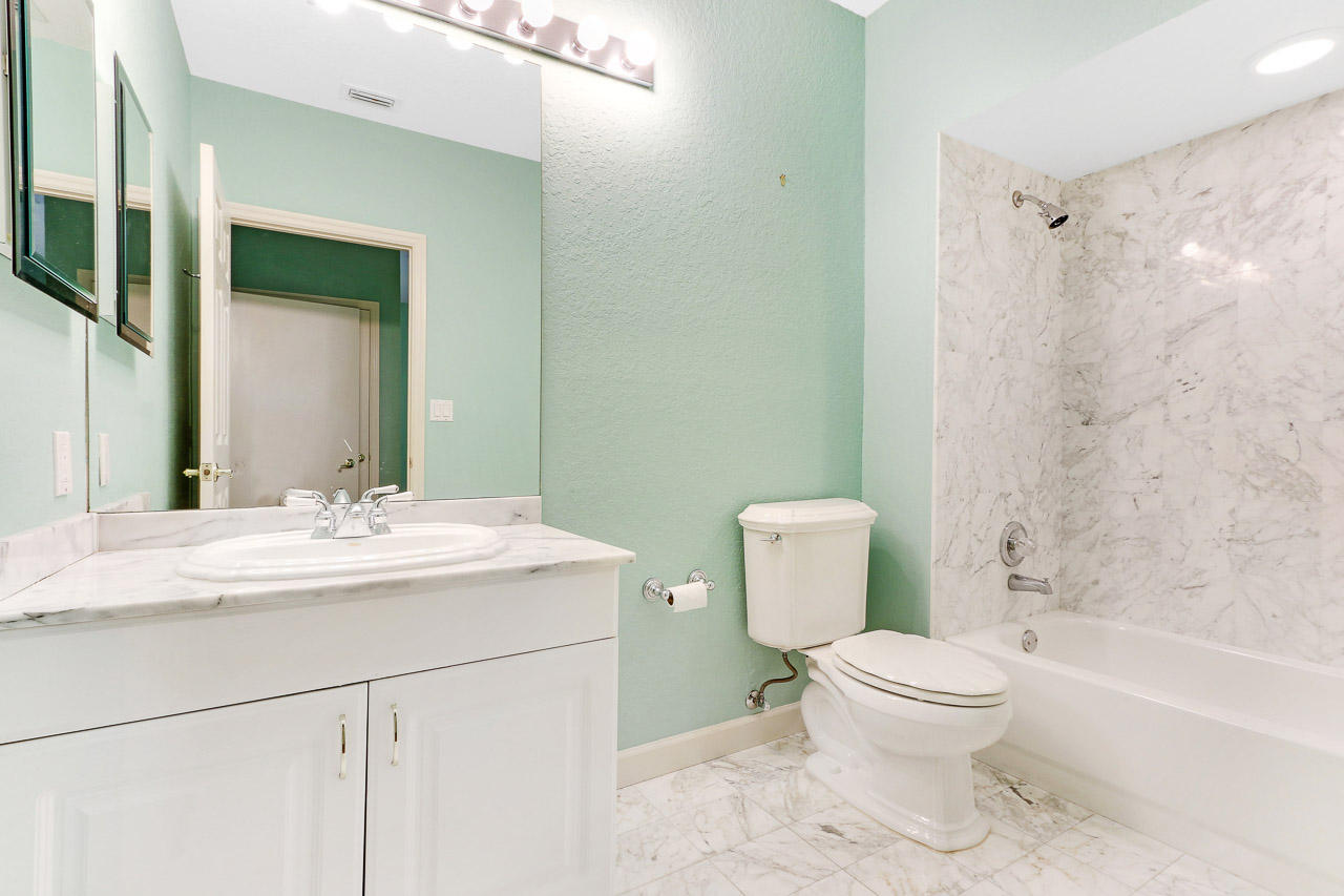 125 Ocean Key Way Jupiter, FL 33477 - Photo 19 of 37 125 Ocean Key Way Jupiter FL-print-029-1