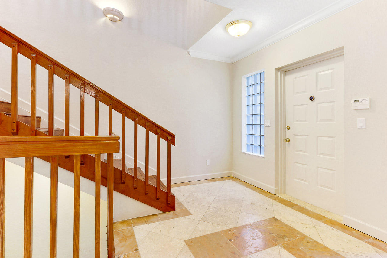 125 Ocean Key Way Jupiter, FL 33477 - Photo 22 of 37 125 Ocean Key Way Jupiter FL-print-003-1