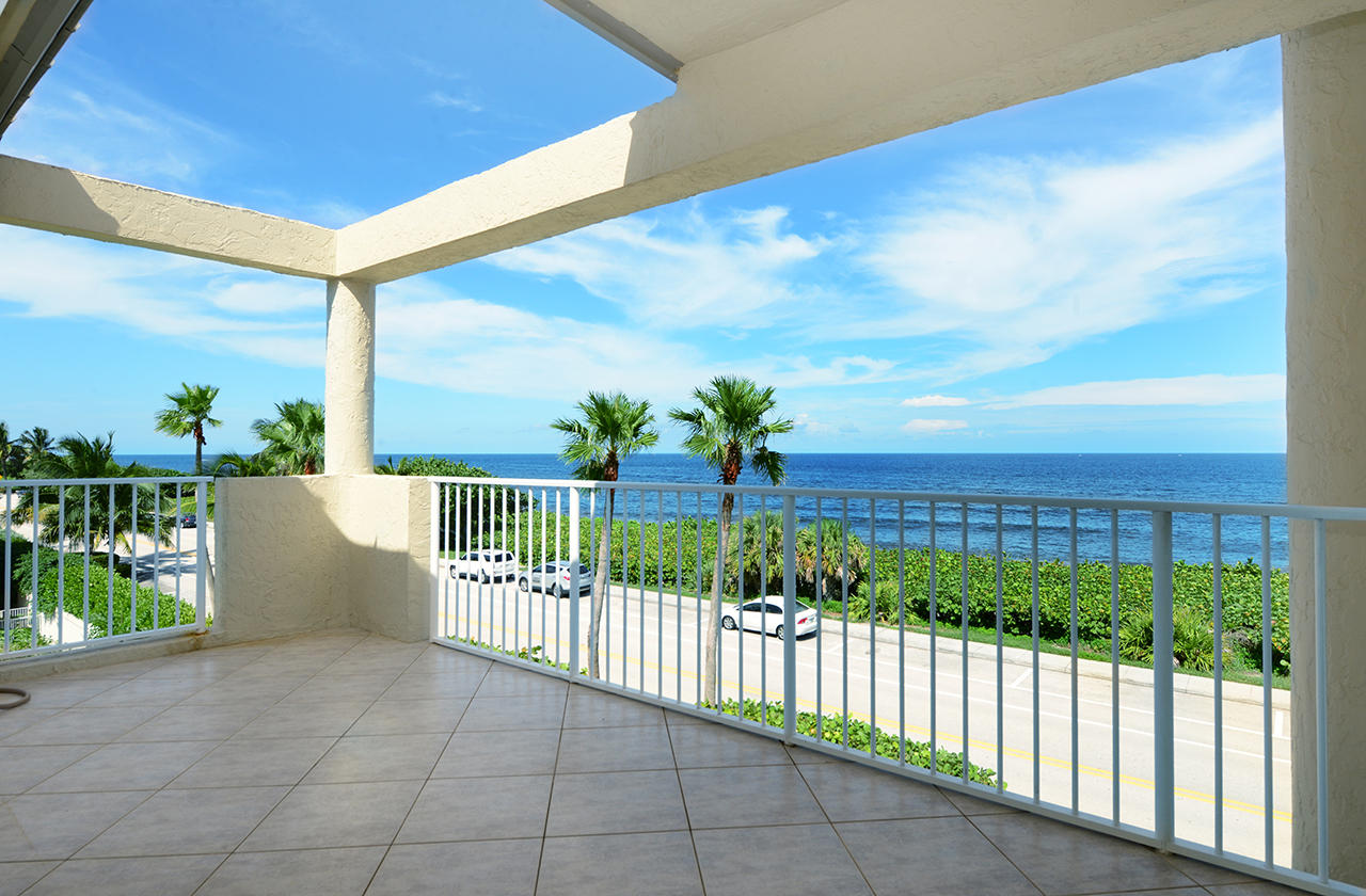 125 Ocean Key Way Jupiter, FL 33477 - Photo 26 of 37 Patio