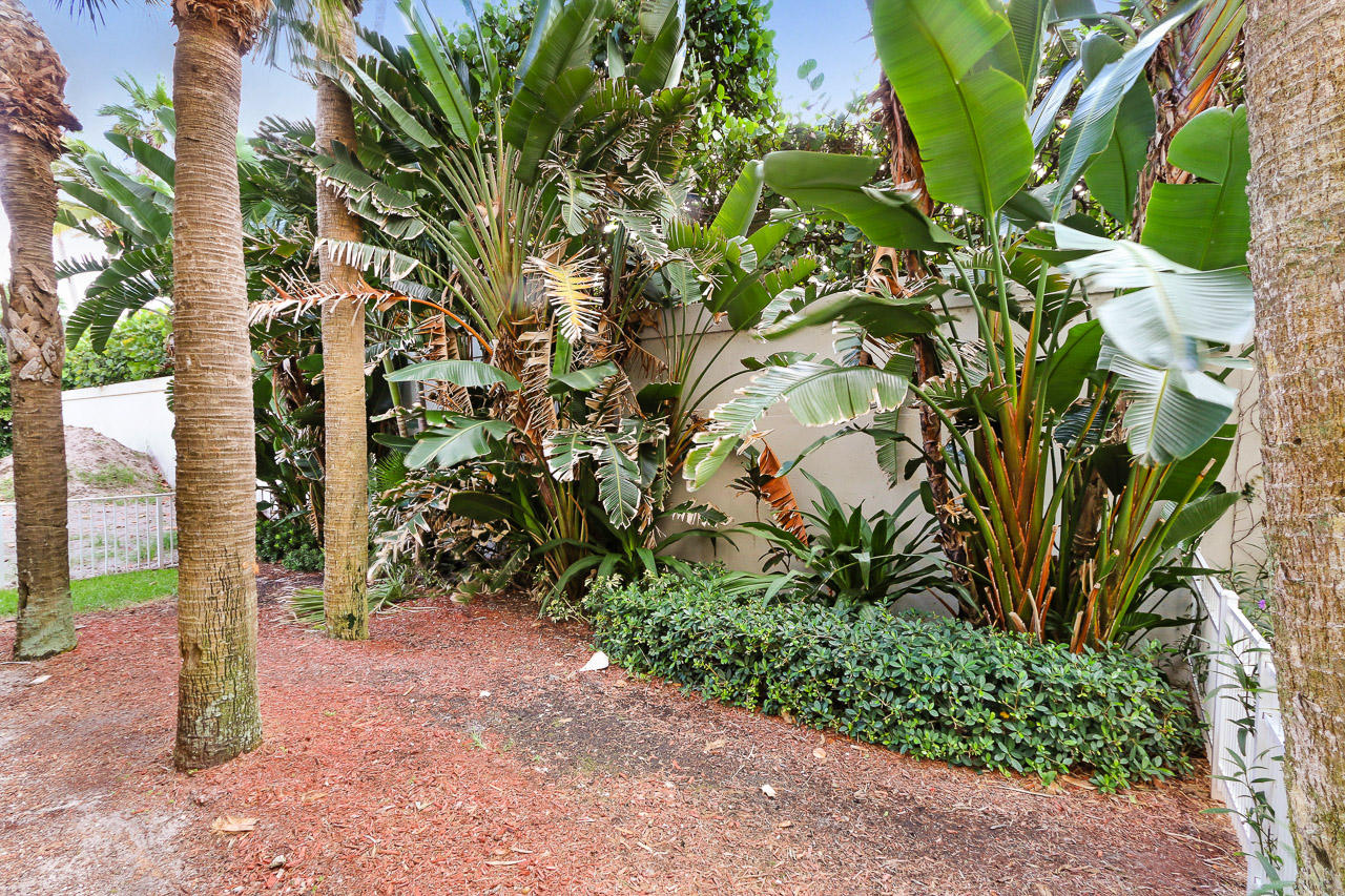 125 Ocean Key Way Jupiter, FL 33477 - Photo 27 of 37 125 Ocean Key Way Jupiter FL-print-030-2