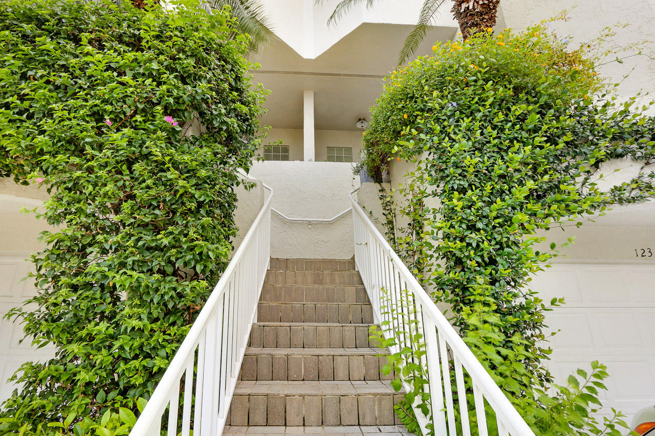 125 Ocean Key Way Jupiter, FL 33477 - Photo 28 of 37 125 Ocean Key Way Jupiter FL-print-002-2