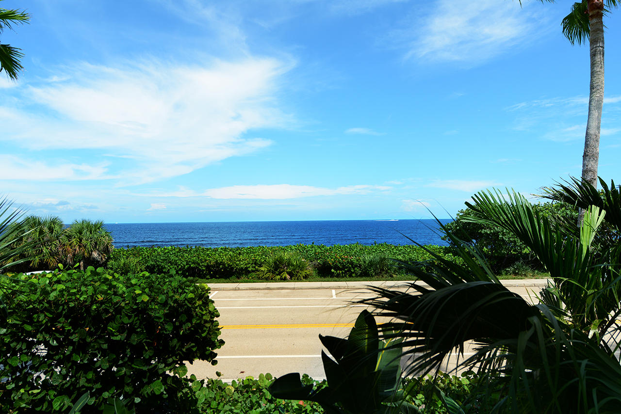 125 Ocean Key Way Jupiter, FL 33477 - Photo 3 of 37 View