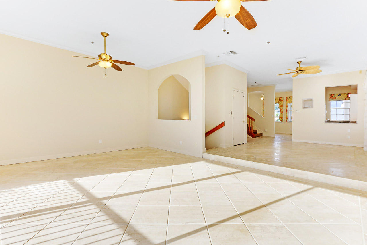 125 Ocean Key Way Jupiter, FL 33477 - Photo 7 of 37 125 Ocean Key Way Jupiter FL-print-006-6