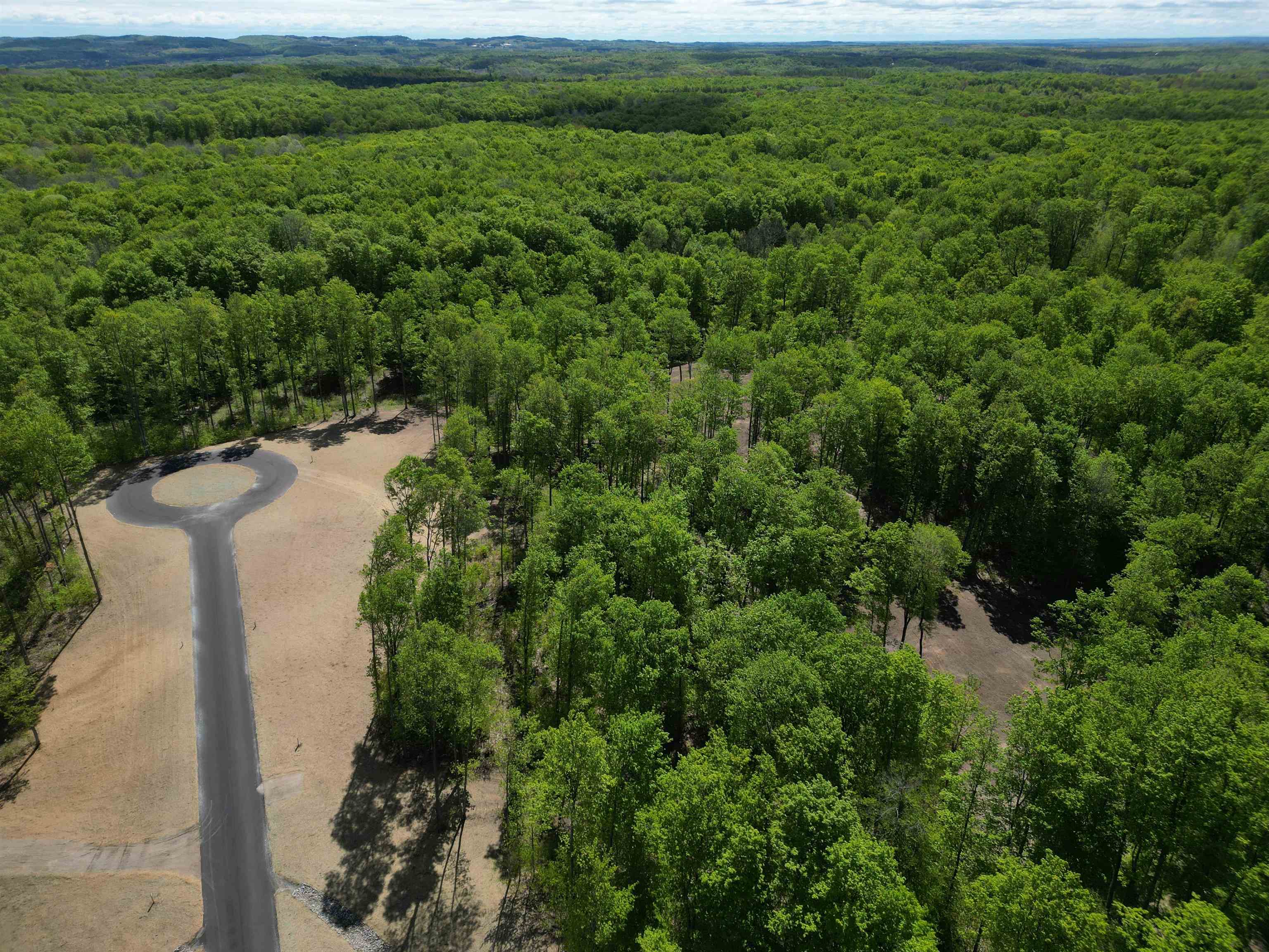 1474 East Solaris Way Traverse City, MI 49684 - Photo 3 of 11 1936713-B6E32D89-F6C1-4568-84EA-57977ABCA185.JPG