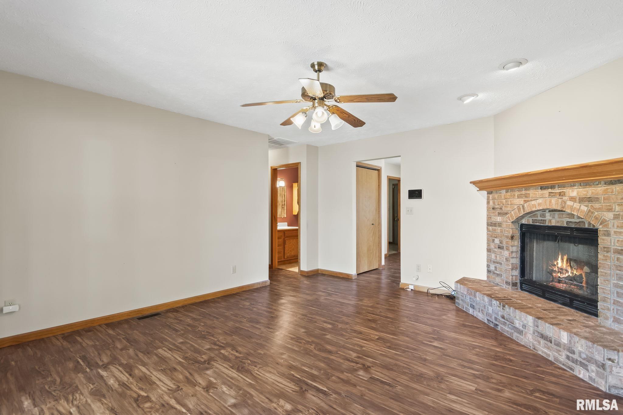 2901 Dunwich Street Springfield, IL 62702 - Photo 15 of 36