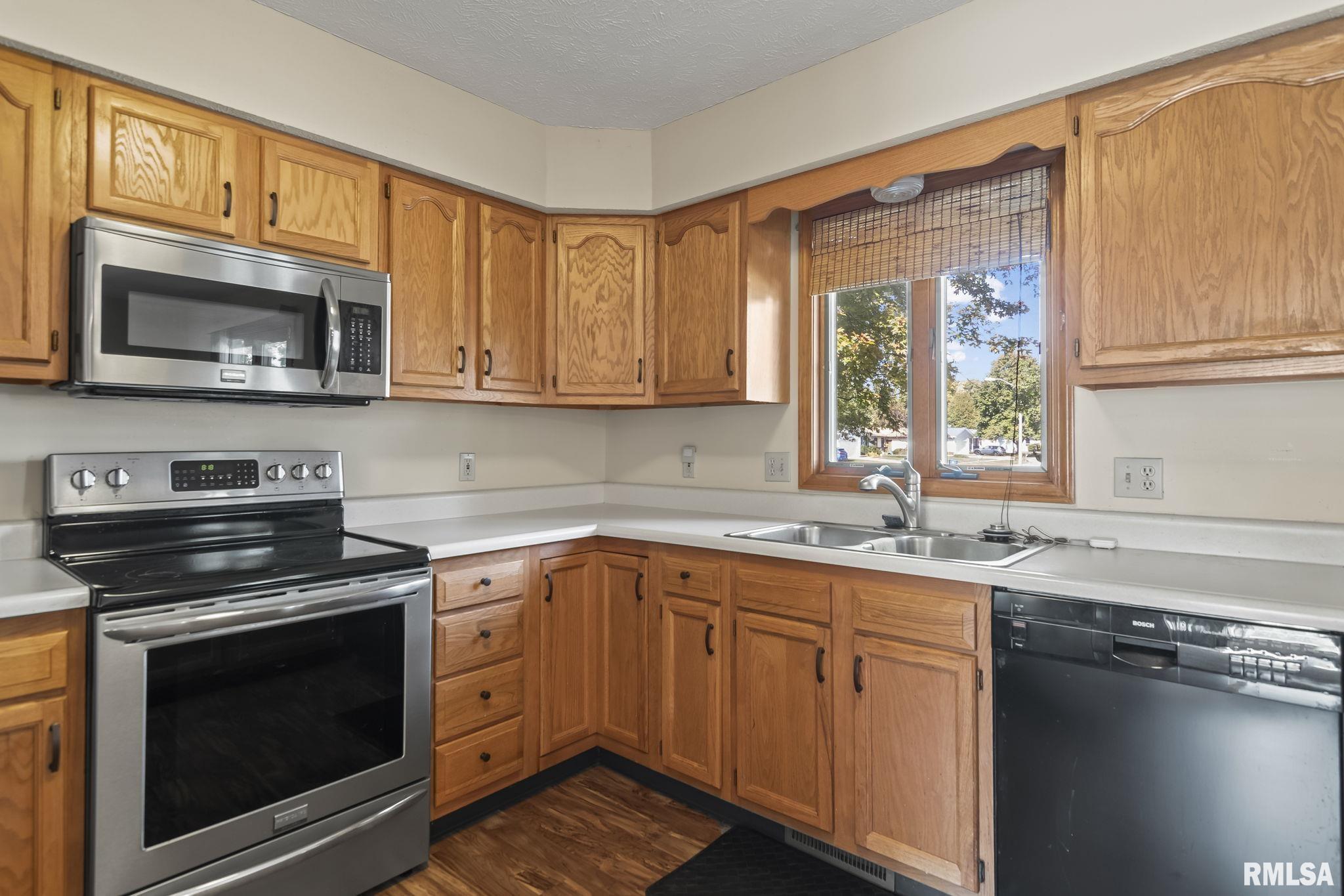 2901 Dunwich Street Springfield, IL 62702 - Photo 18 of 36