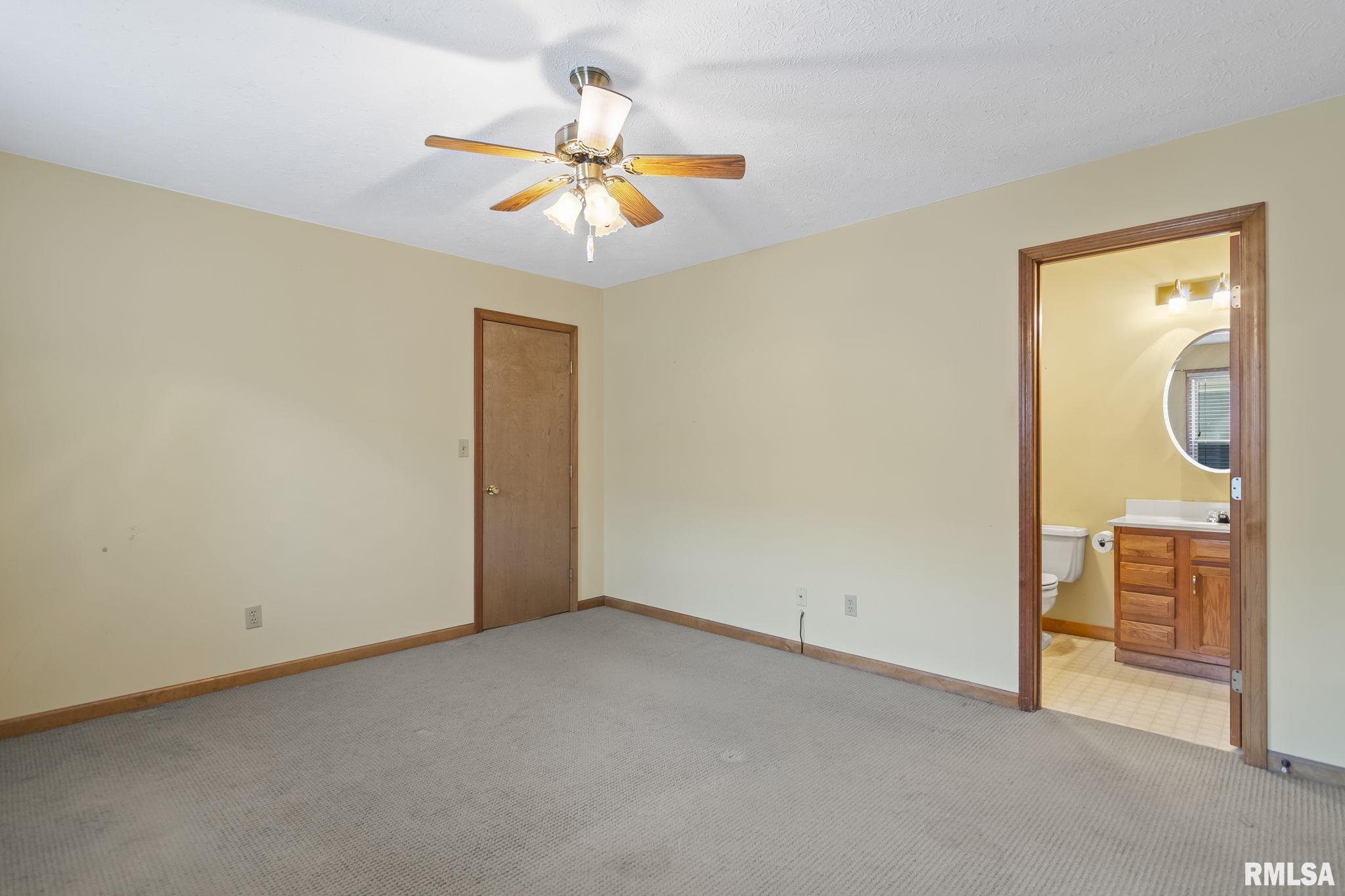 2901 Dunwich Street Springfield, IL 62702 - Photo 20 of 36