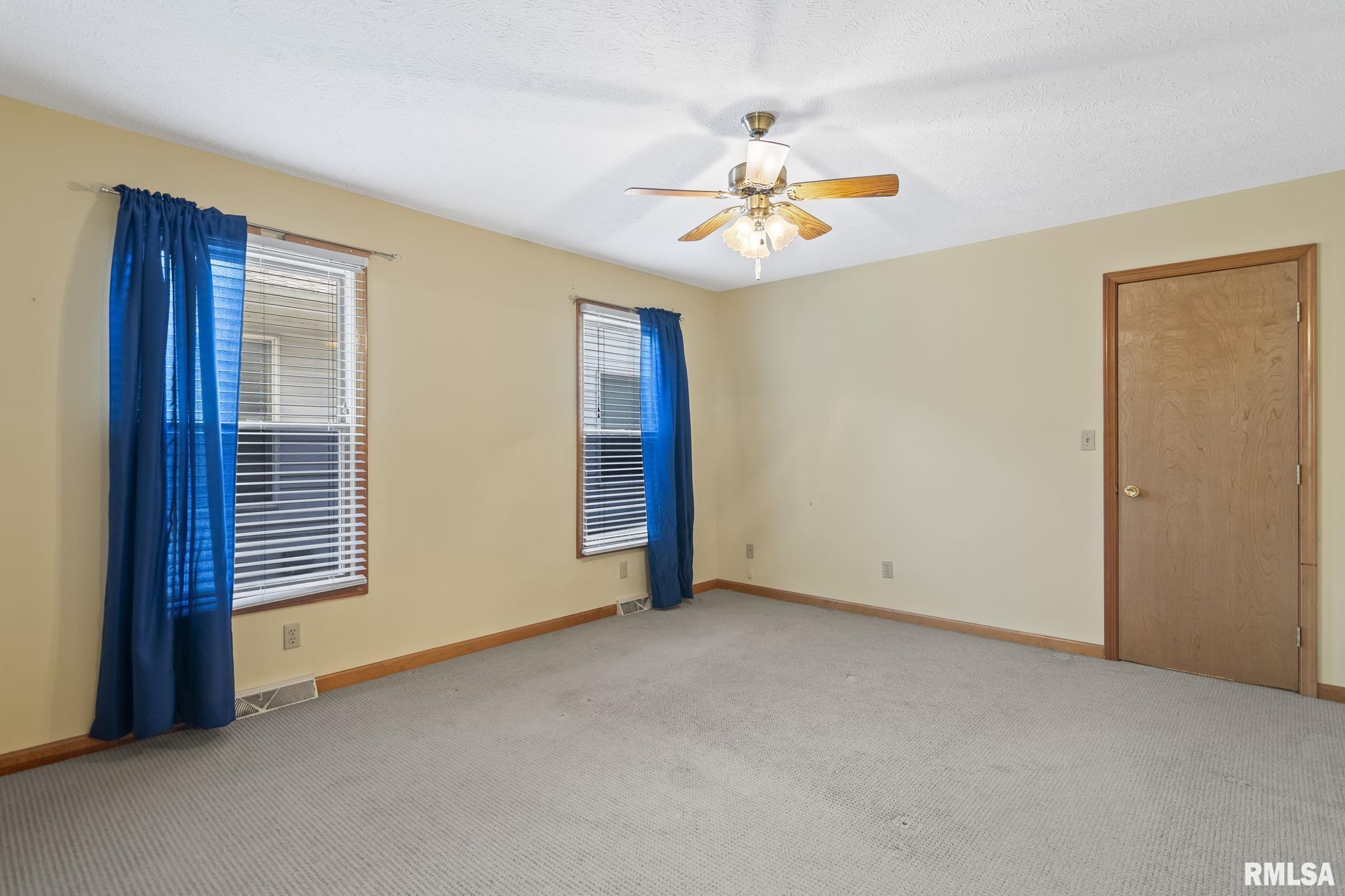 2901 Dunwich Street Springfield, IL 62702 - Photo 22 of 36