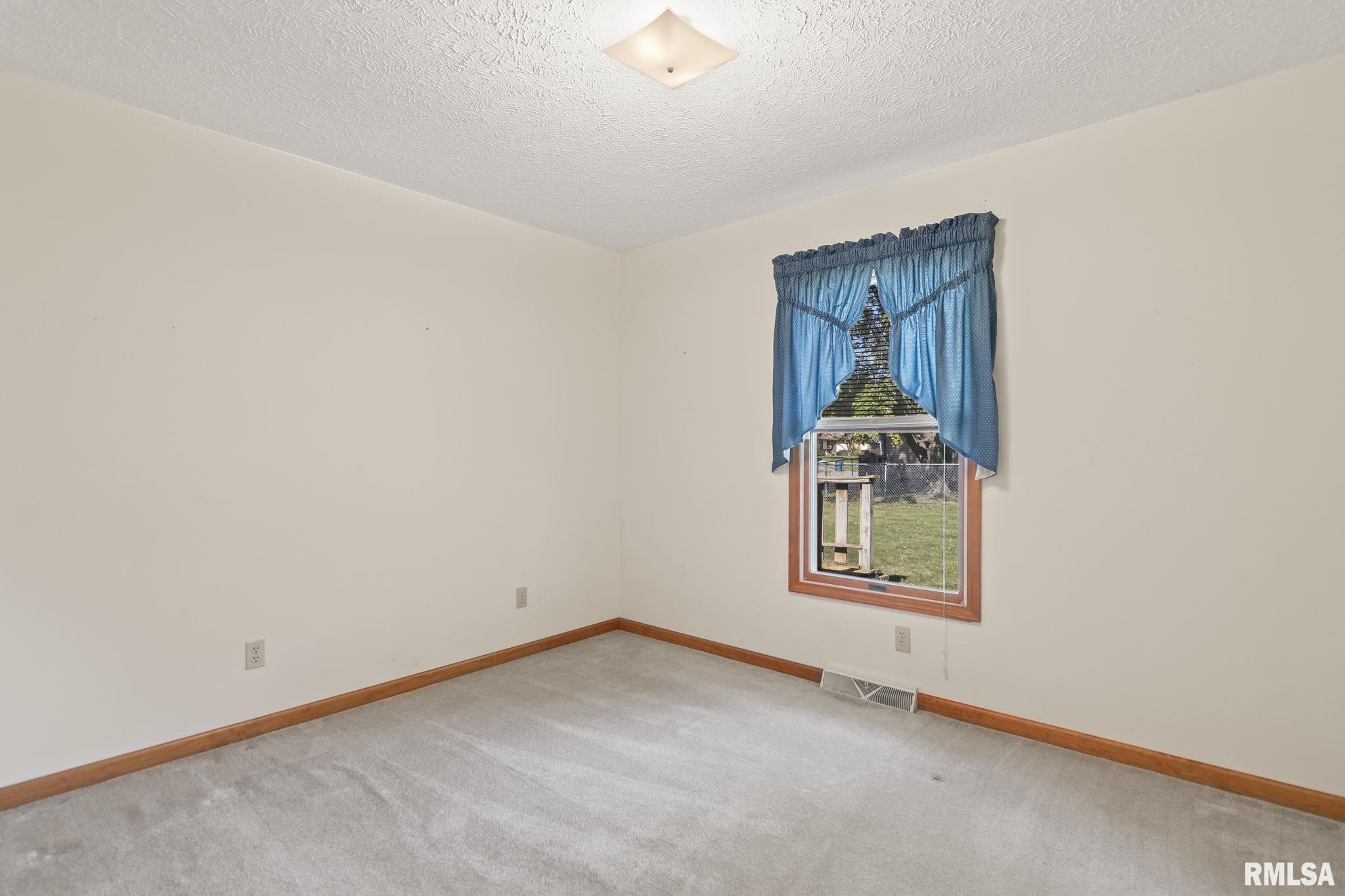 2901 Dunwich Street Springfield, IL 62702 - Photo 28 of 36