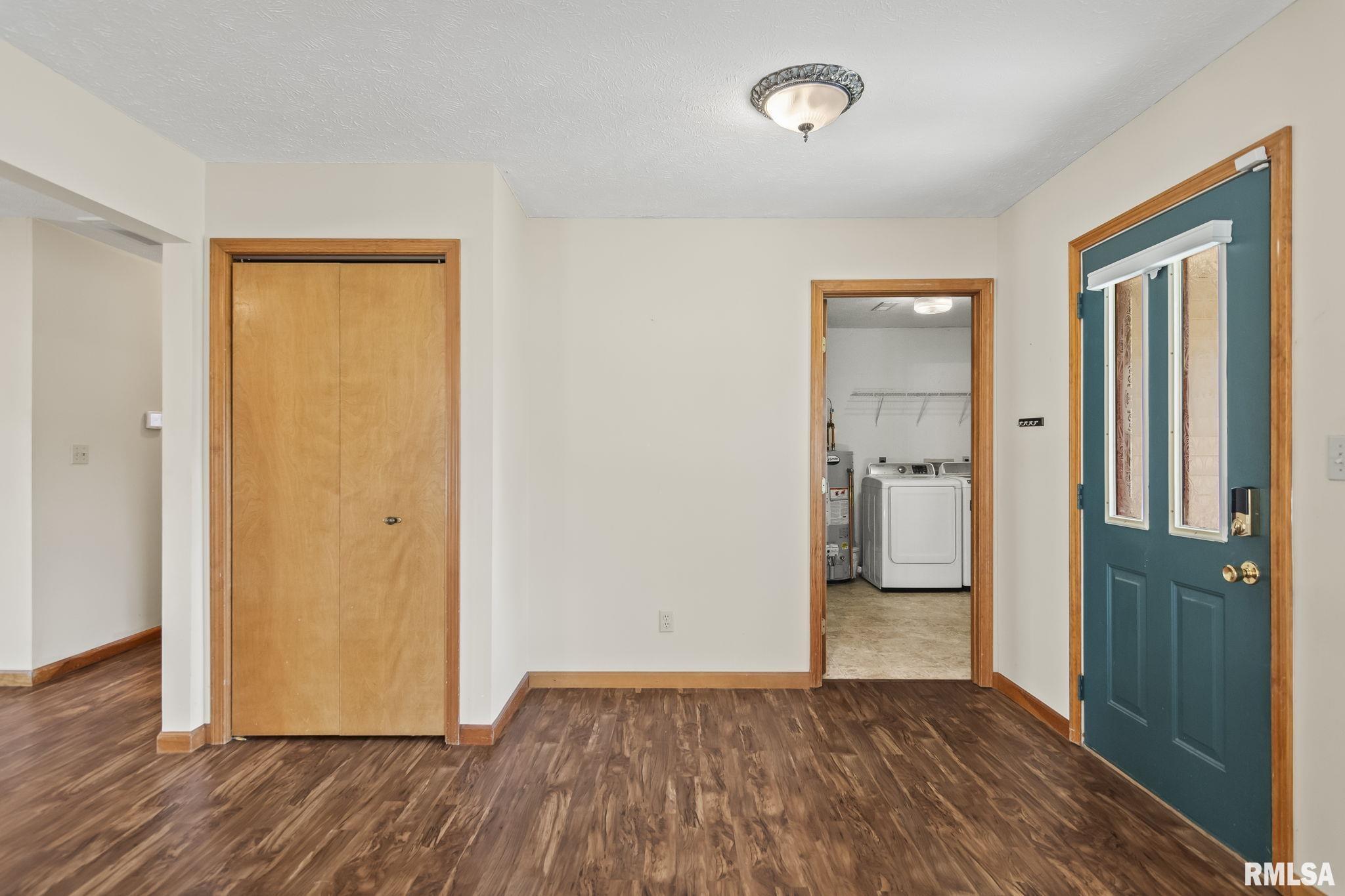 2901 Dunwich Street Springfield, IL 62702 - Photo 5 of 36