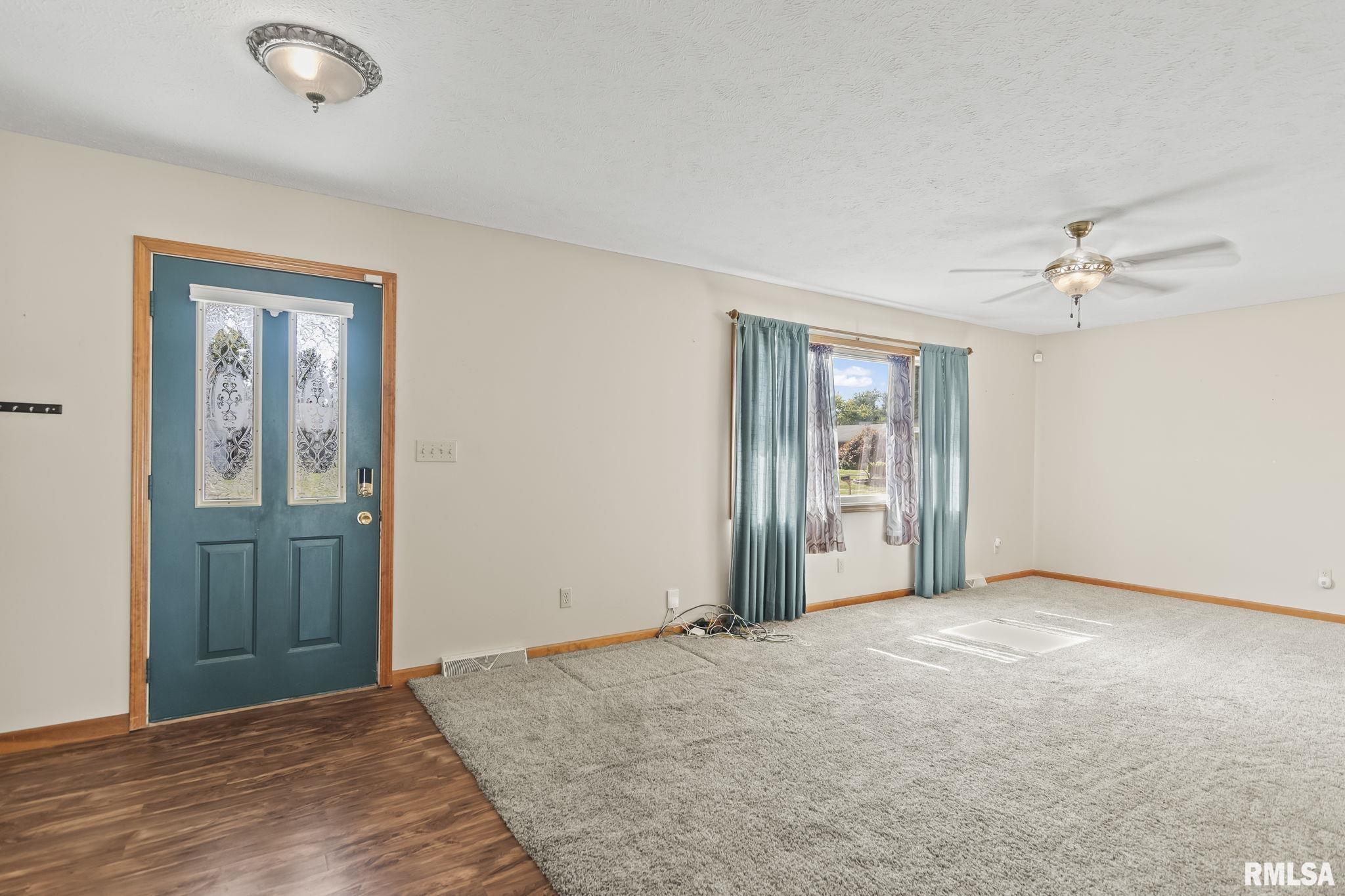 2901 Dunwich Street Springfield, IL 62702 - Photo 6 of 36