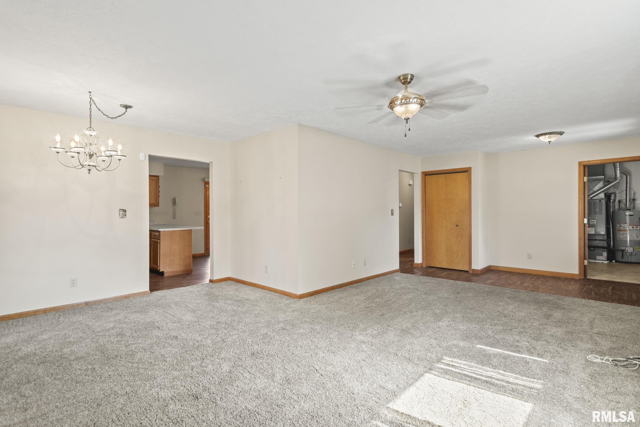 2901 Dunwich Street Springfield, IL 62702 - Photo 9 of 36