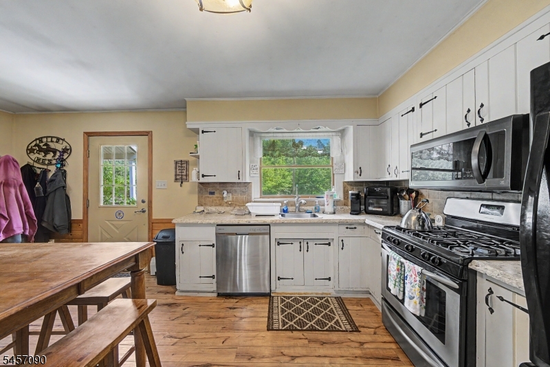 927 Owassa Road Newton, NJ 07860 - Photo 14 of 35 Gallery Image 14