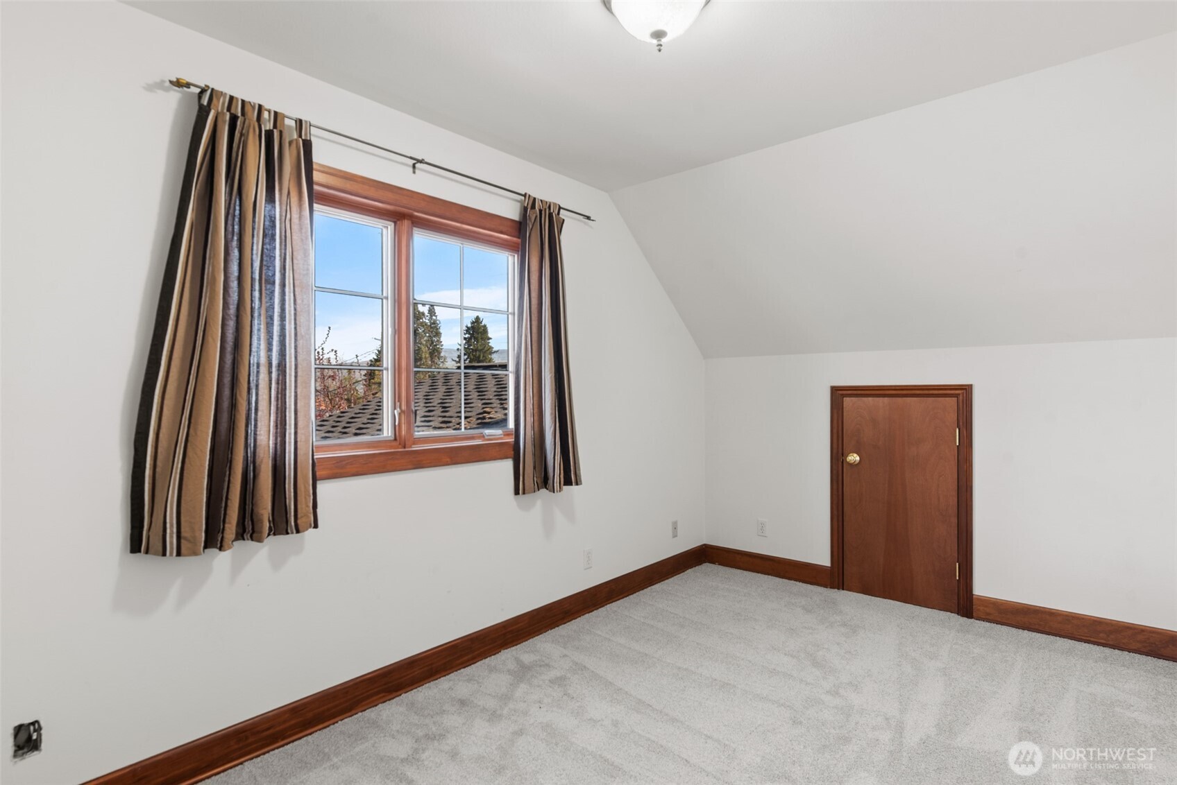 15 North Furney Street Wenatchee, WA 98801 - Photo 23 of 37