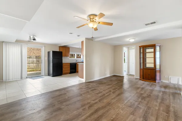 $345,000 | 464 Itasca Street, Wood Dale, IL 60191