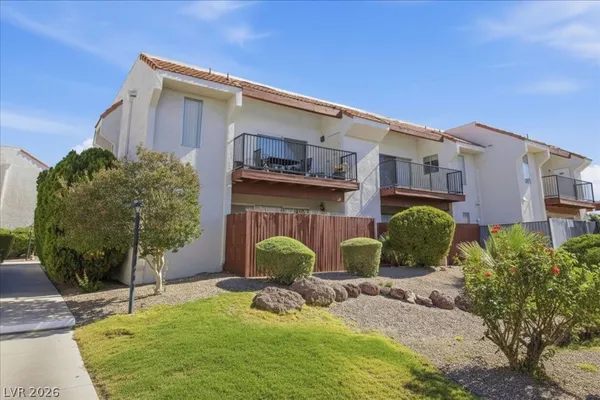 $184,999 | 870 Avenue B, Unit 906, Boulder City, NV 89005