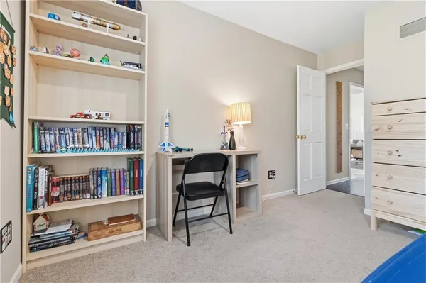$975,000 | 10585 West 157th Terrace, Overland Park, KS 66221