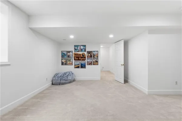 $975,000 | 10585 West 157th Terrace, Overland Park, KS 66221