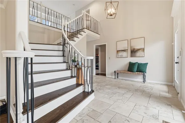 $975,000 | 10585 West 157th Terrace, Overland Park, KS 66221