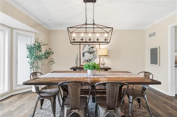 $975,000 | 10585 West 157th Terrace, Overland Park, KS 66221