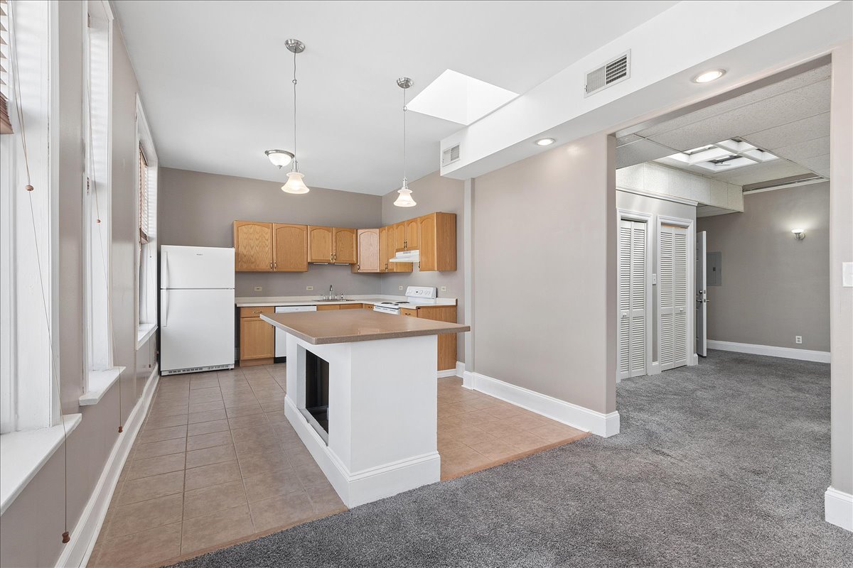 1952 Ridge Road, Unit 2S Homewood, IL 60430 - Photo 19 of 24 Gallery Image 19