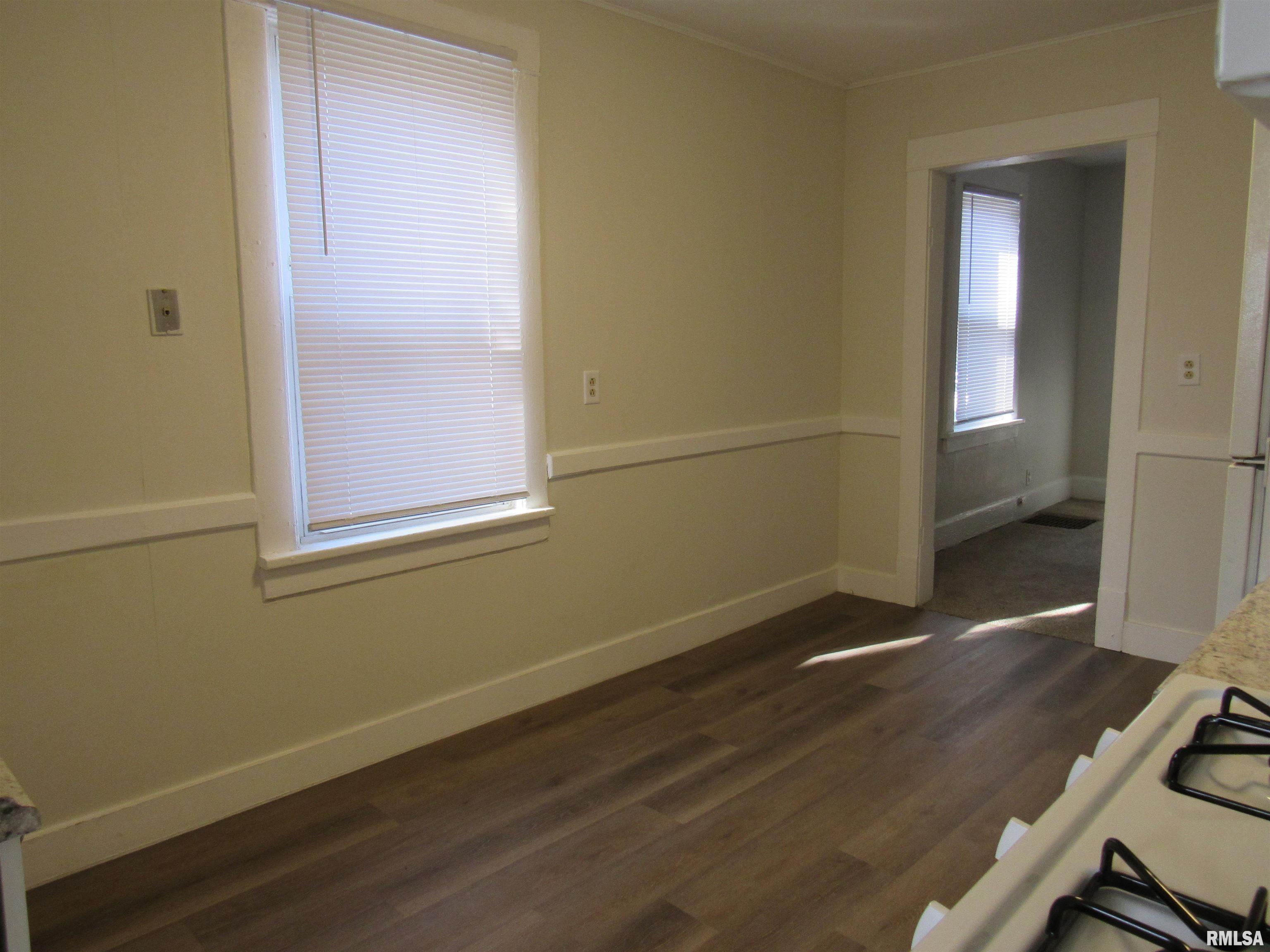 151 6th Street Silvis, IL 61282 - Photo 5 of 18