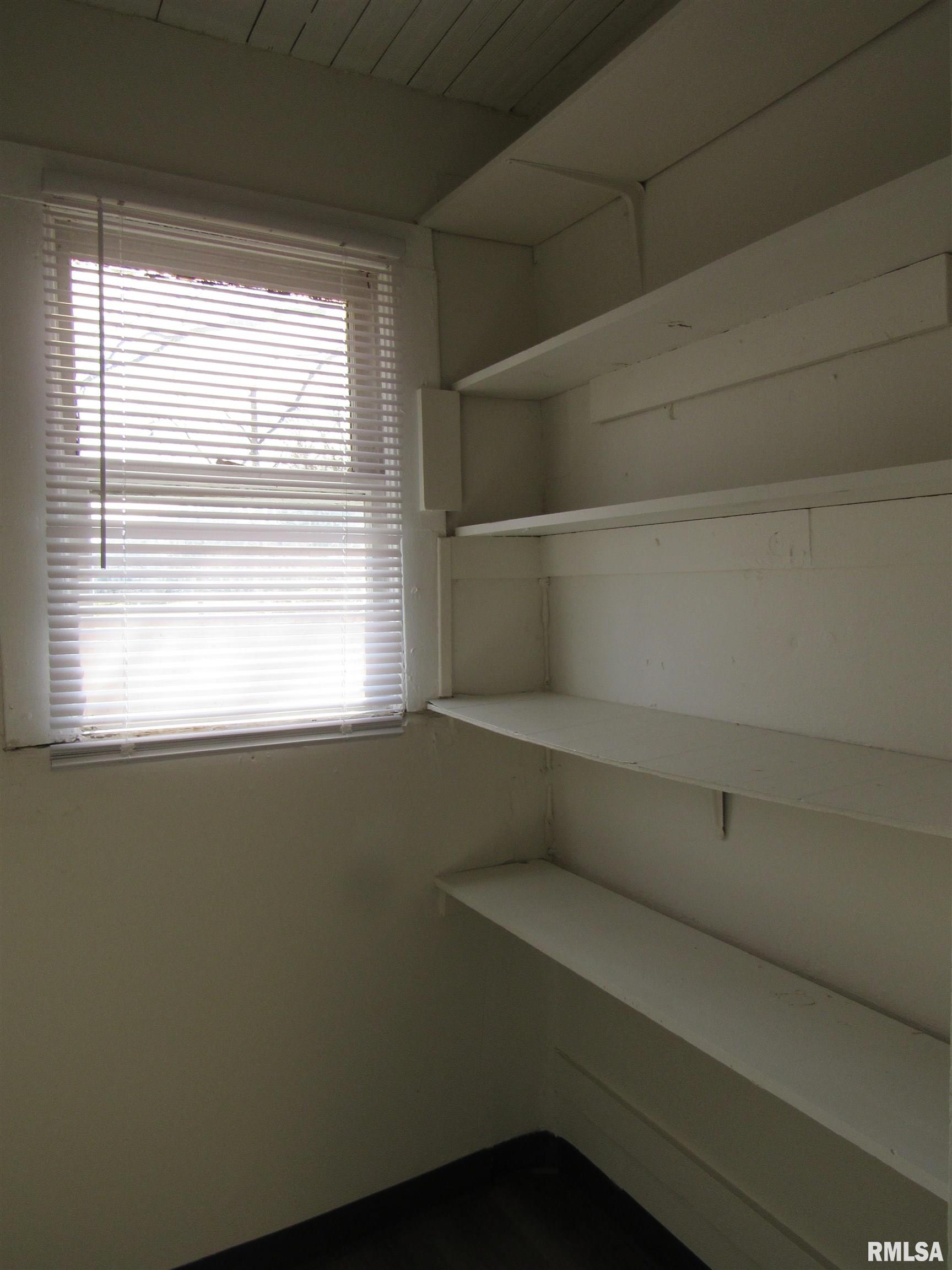 151 6th Street Silvis, IL 61282 - Photo 6 of 18