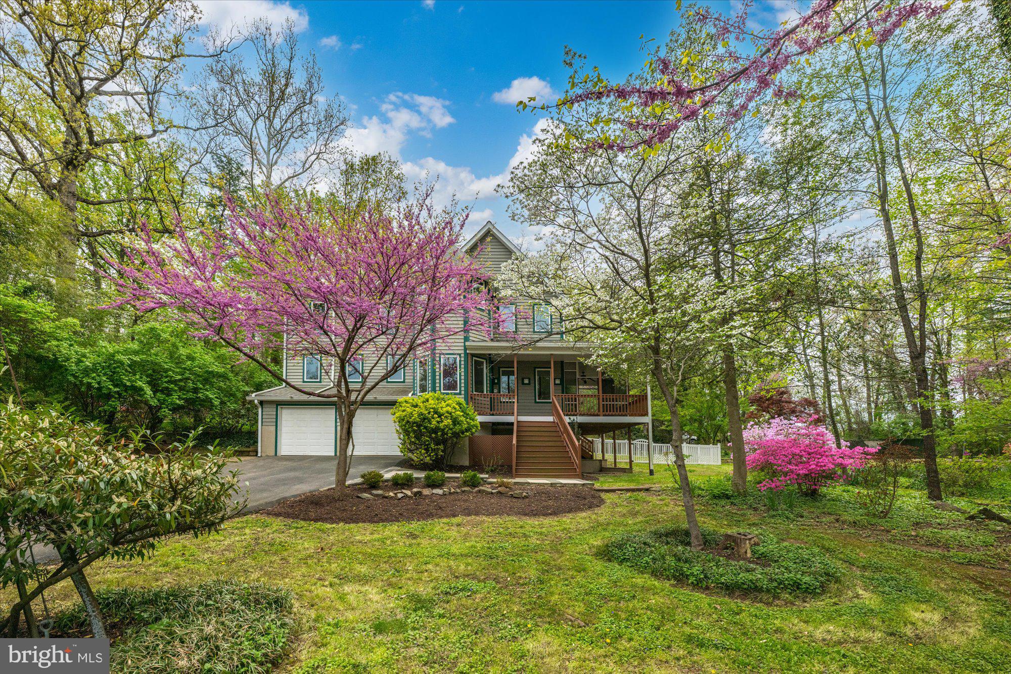 6013 Selvyn Road Bethesda, MD 20817 - Photo 2 of 54 Natural beauty and privacy, 6BR/4.5BA