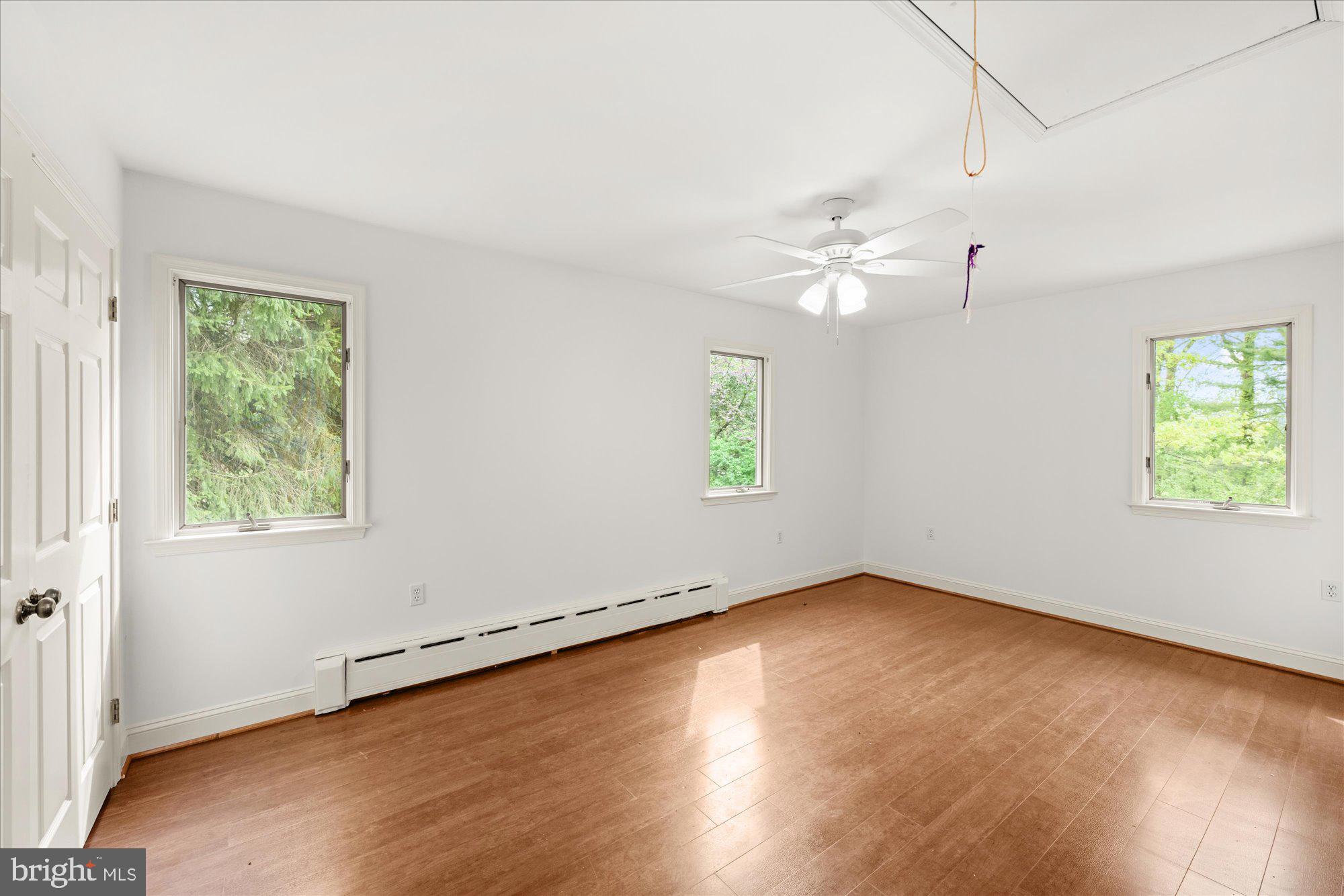 6013 Selvyn Road Bethesda, MD 20817 - Photo 33 of 54 Bedroom #4